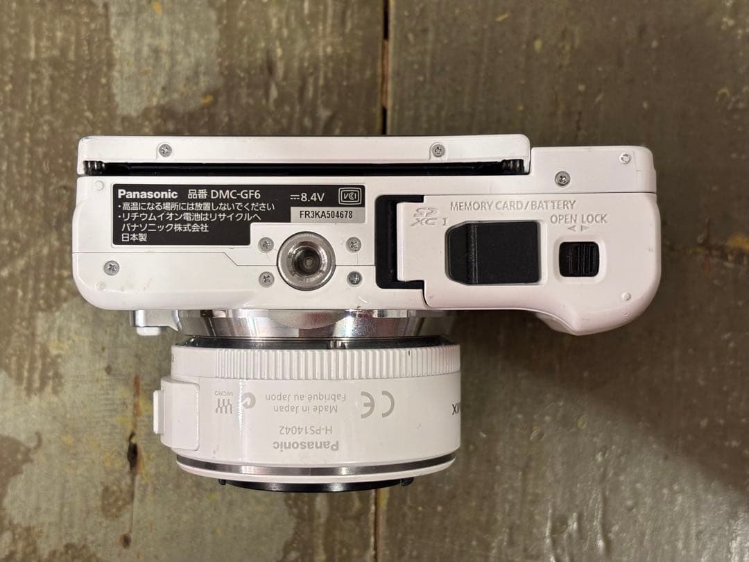 Panasonic Lumix DMC-GF6 ホワイト 14-42mm 一眼