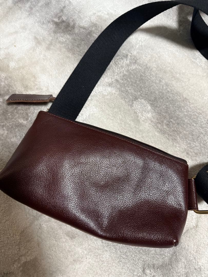 イルビゾンテブラウンレザー　ショルダーバッグ