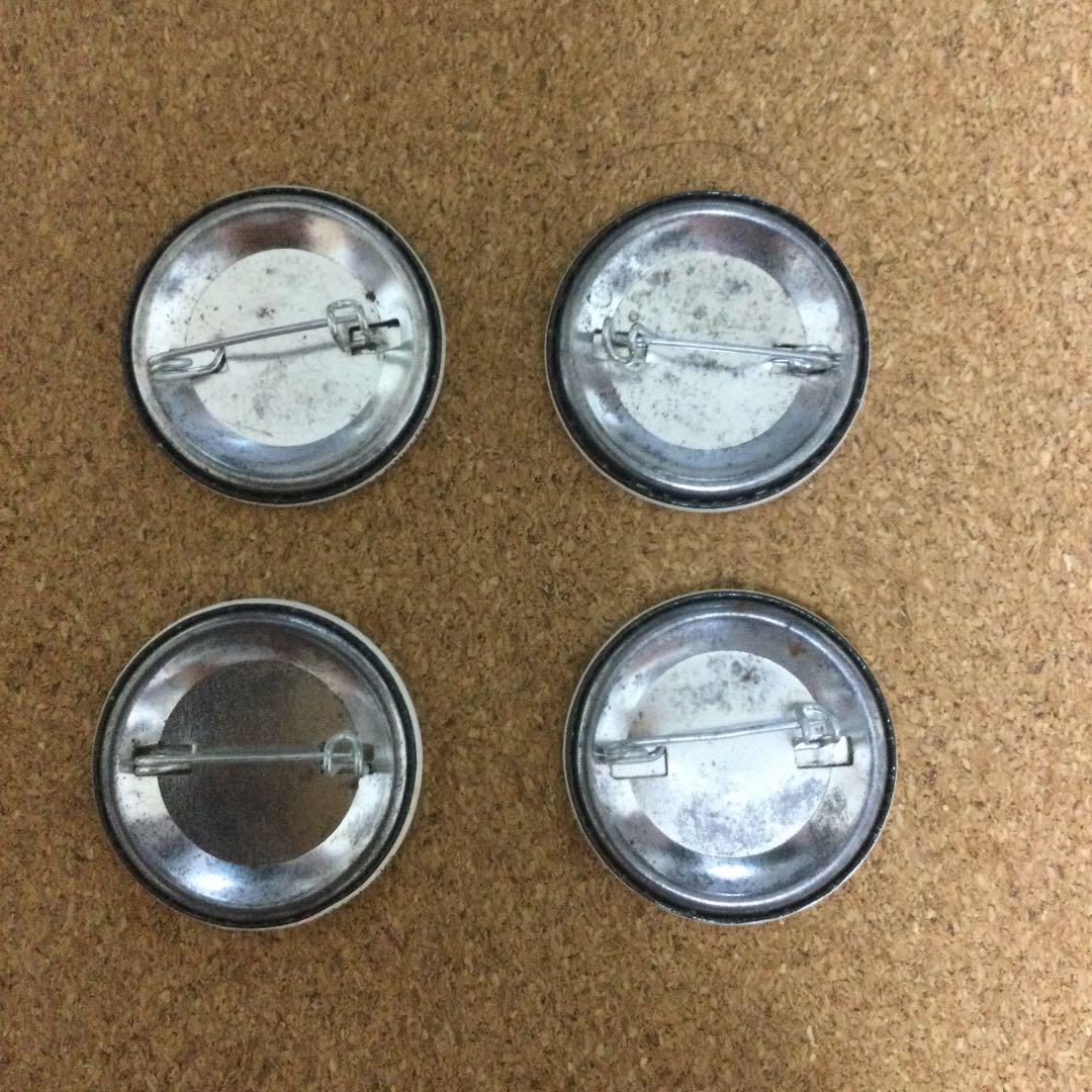 THE BEATLES ビートルズ　缶バッジ　4個セット