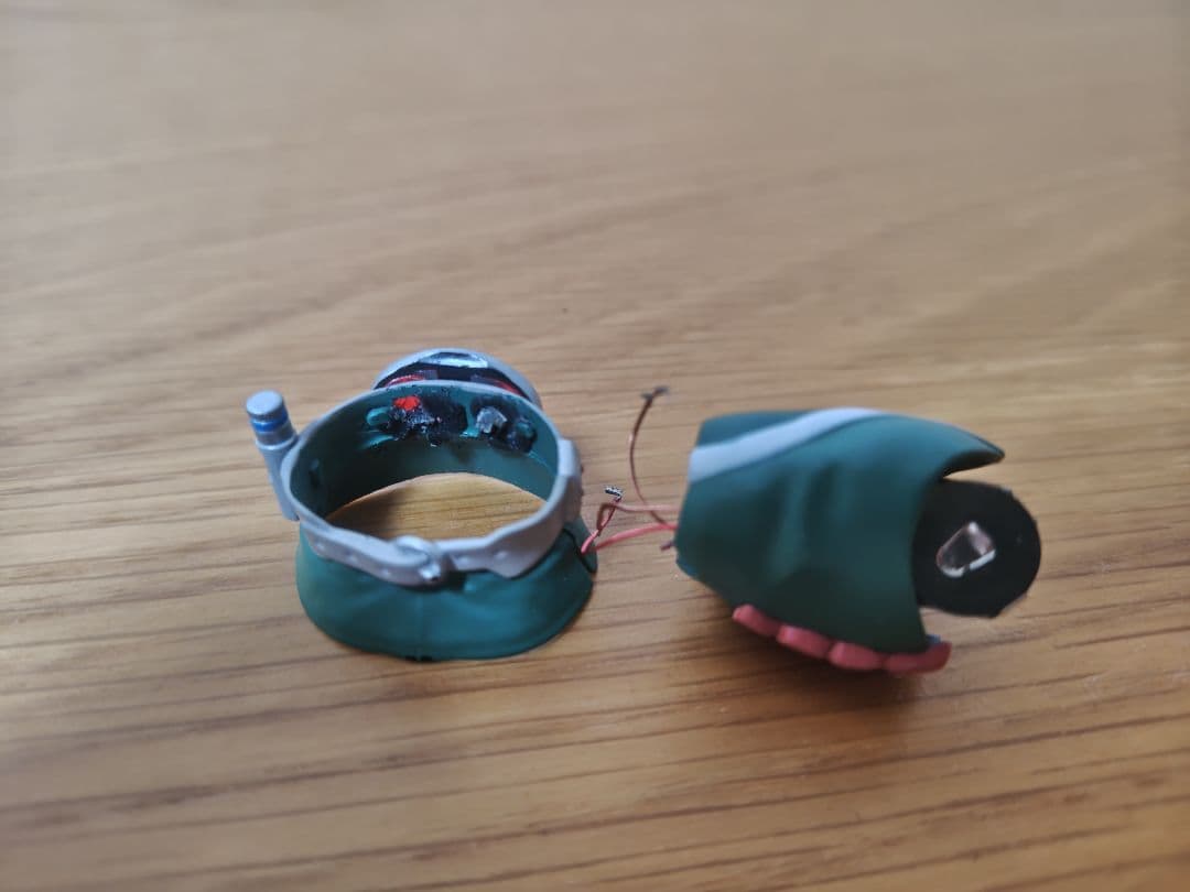 仮面ライダー　V3　真骨彫　発光　頭部