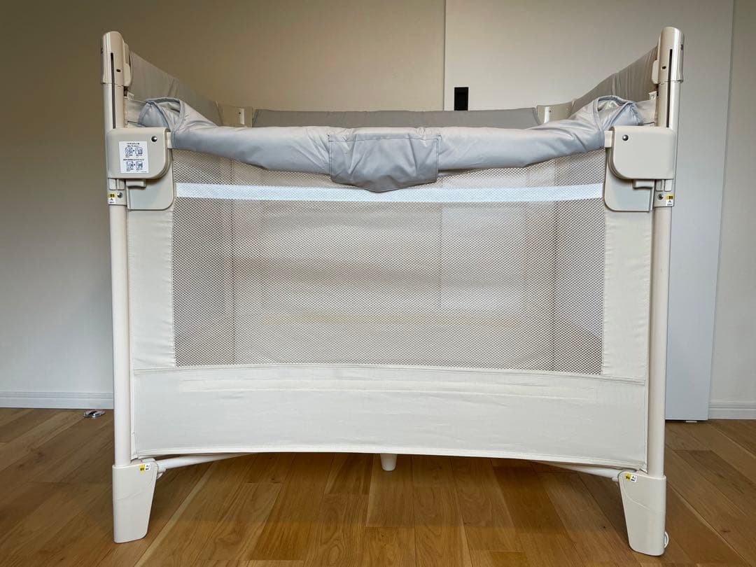 アップリカ ココネルエアー AB ベビーベッド ホワイトグレー