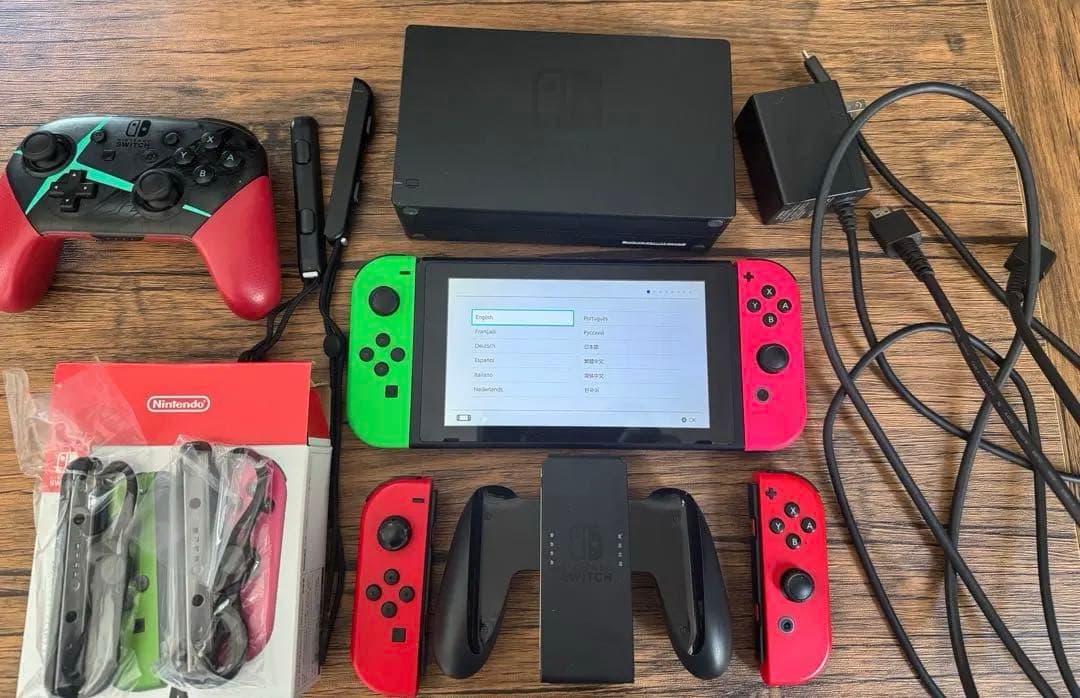 NintendoSwitch本体 スーパーマリオ オデッセイ キャリングケース付