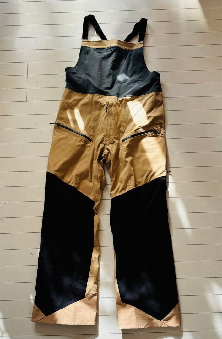 パタゴニア　スノードリフター・ビブ　XL 新品未使用　スキー　スノーボード