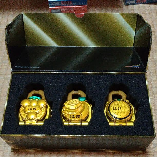 仮面ライダー鎧武 　金色のサウンドロックシード　当選品　ゴールドVer