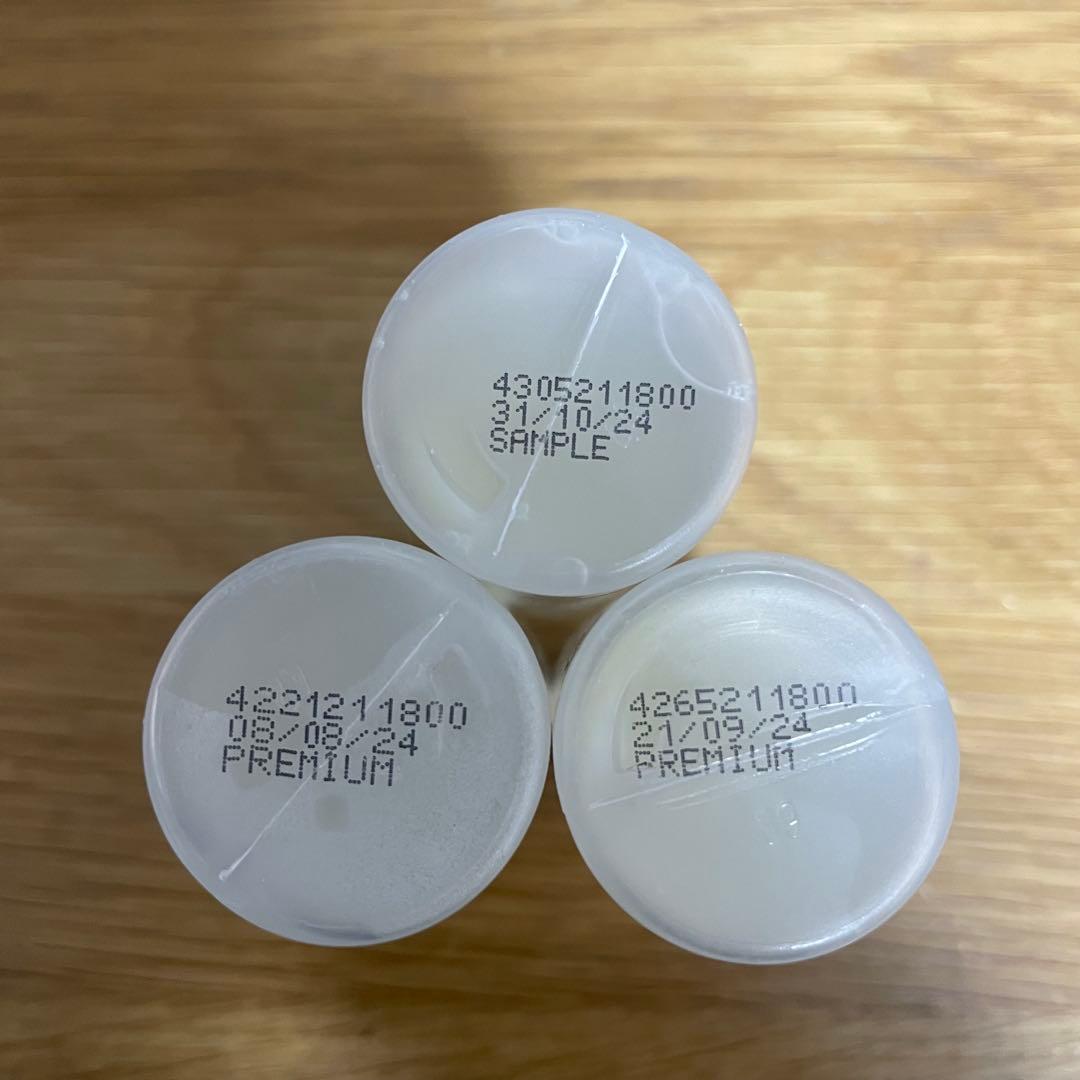 エッセンス化粧水5本,クリーム5個