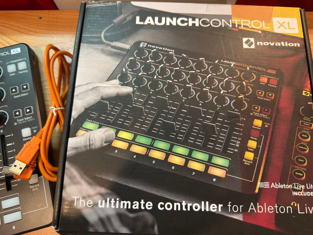 DJ機材 Novation Launch Control XL
