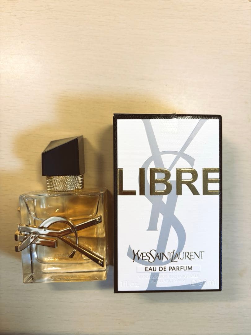 YVES SAINT LAURENTリブレ オーデパルファム 30ml箱付き