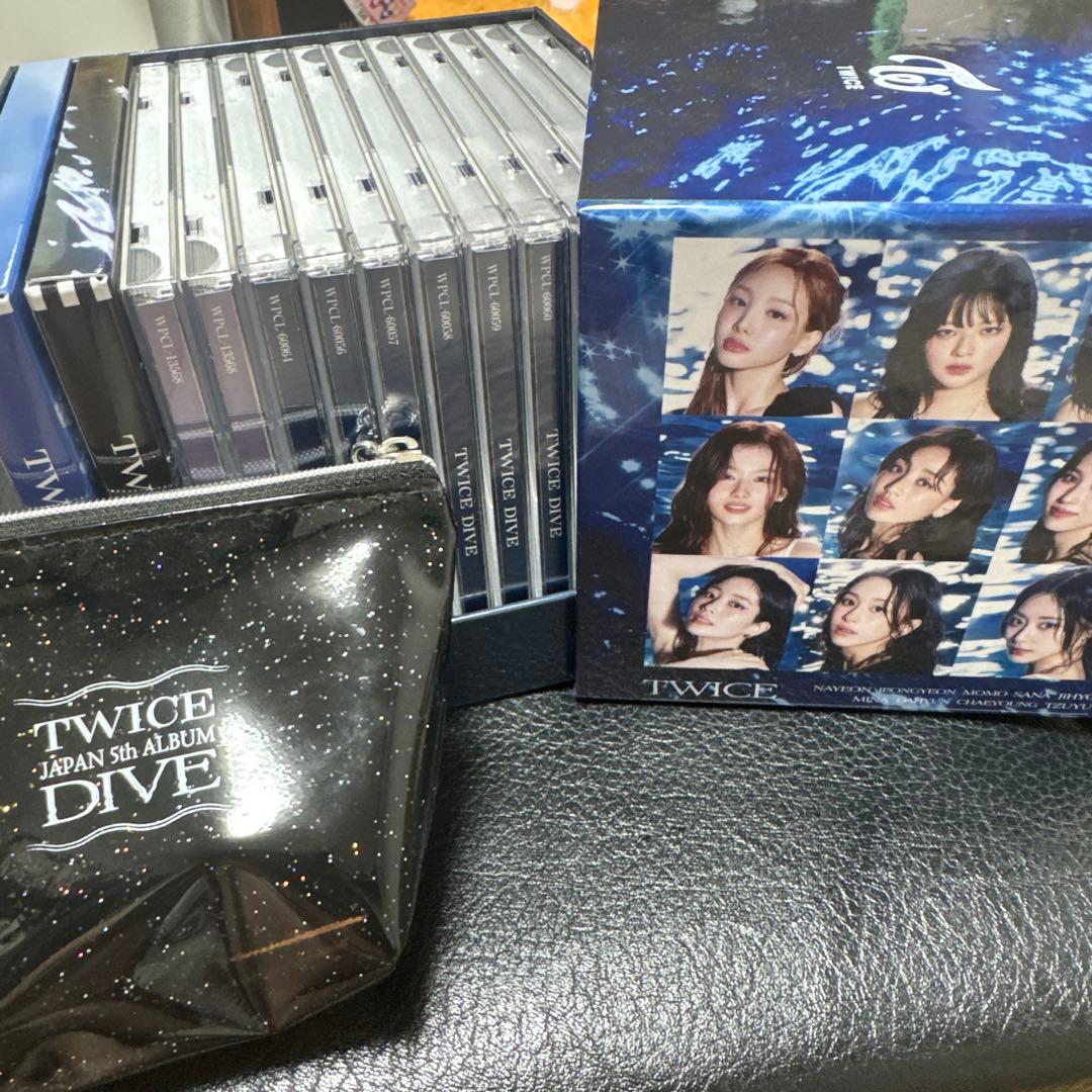 TWICE DIVE BOX 777セット限定　他トレカ&CDセット
