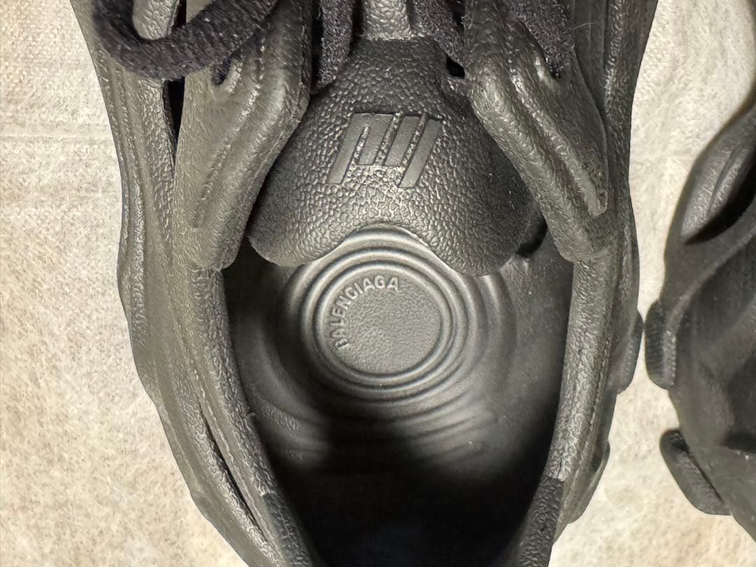 美品 BALENCIAGA バレンシアガ カットワーク レースアップスニーカー