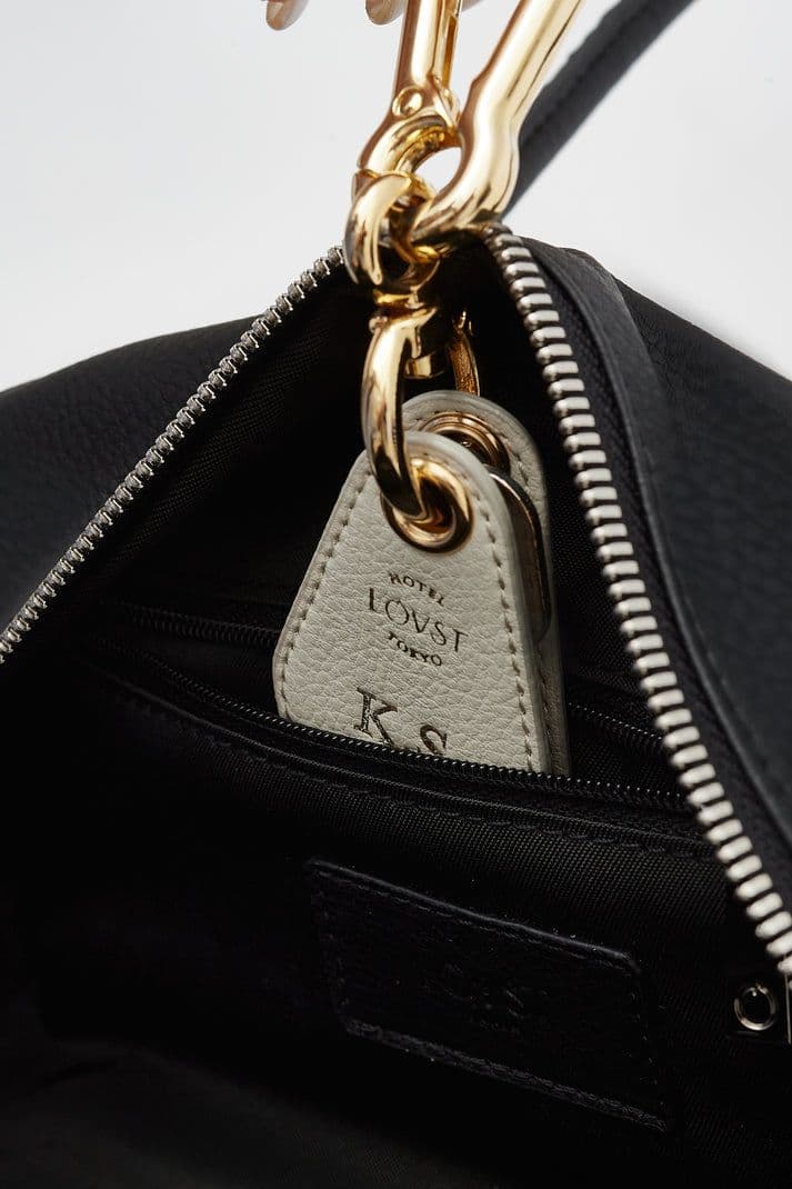 【未使用】LOVSTTOKYOAppleHalf-MoonBostonBag