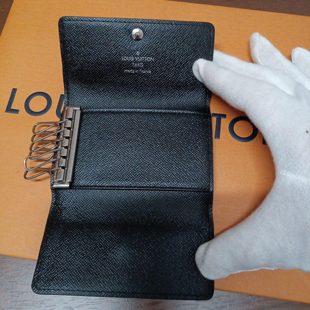 ルイ・ヴィトン。美品ダミエグラフィット、ミルテックレ6連キーケース