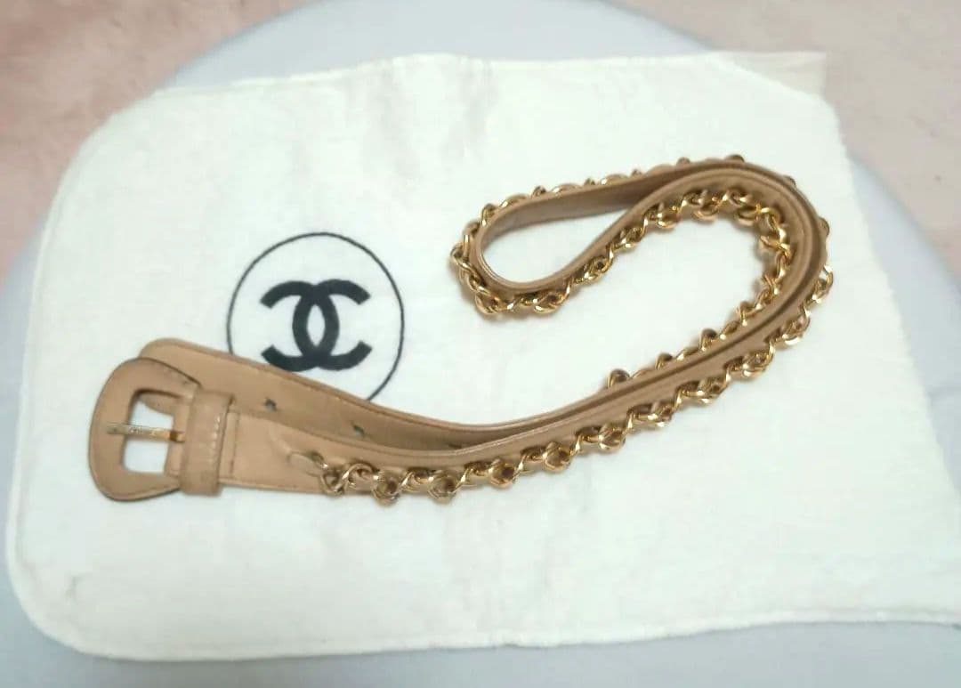 CHANELシャネルベージュ キルティングウエストポーチ シャネル ココマーク