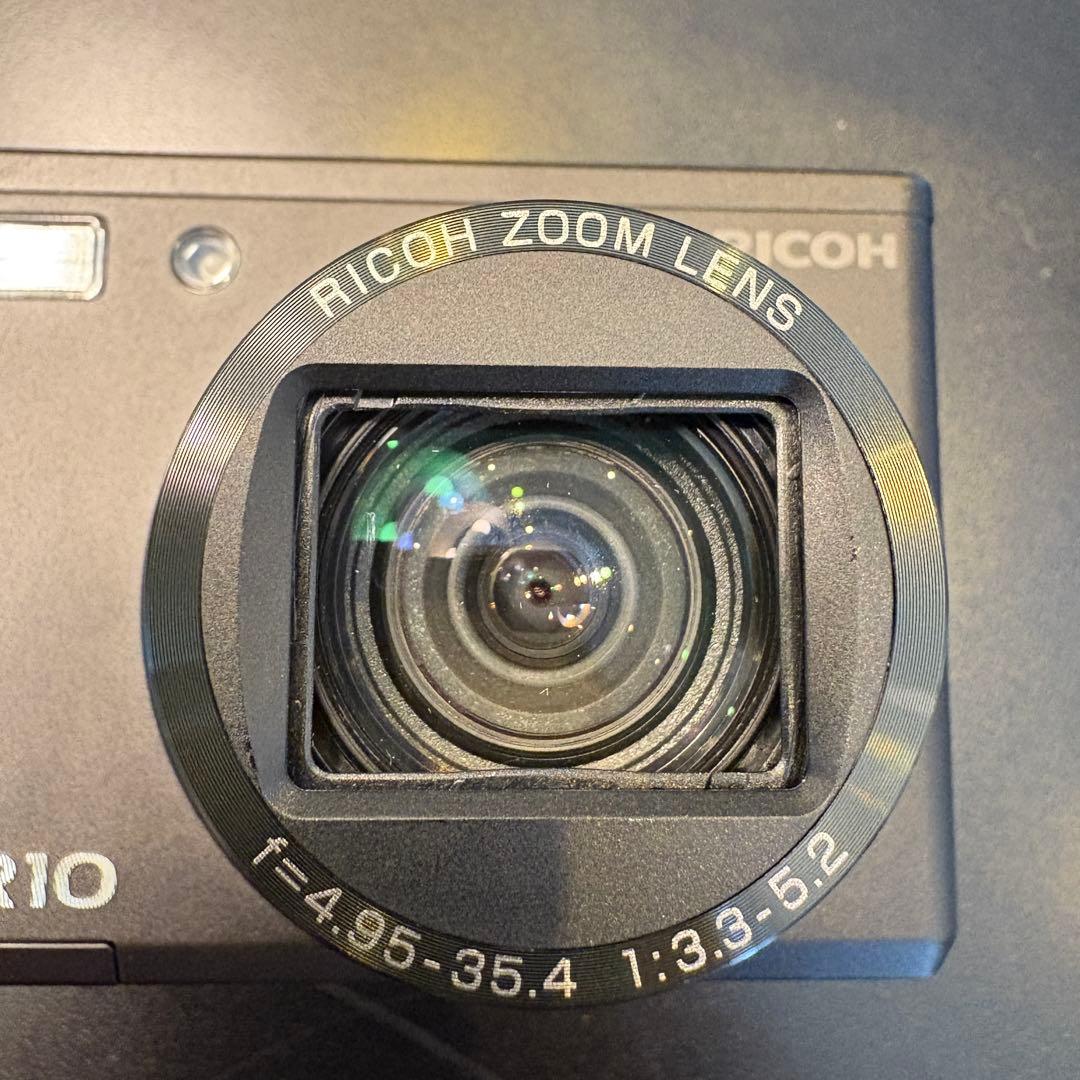 美品　RICOH R10 ブラック コンパクトデジタルカメラ