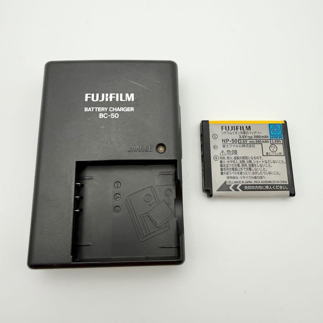 【付属品あり】FUJIFILM FinePix F70EXR ピンク　美品