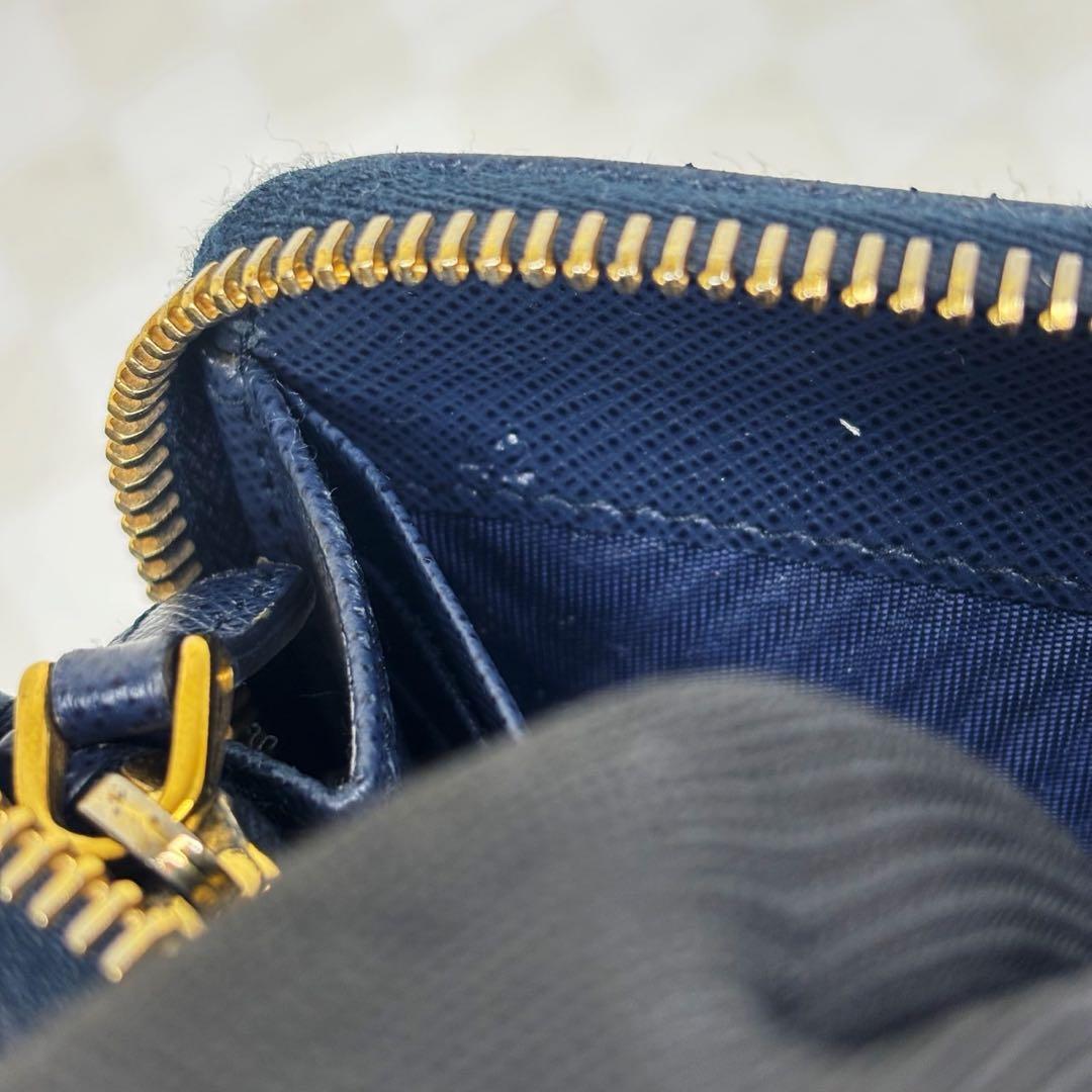 極美品　PRADA プラダ　長財布　ラウンドファスナー M08