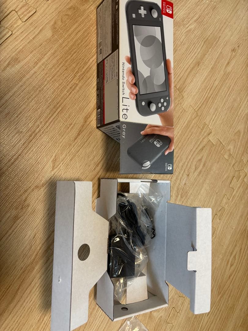 任天堂Switch lite スイッチライト　本体