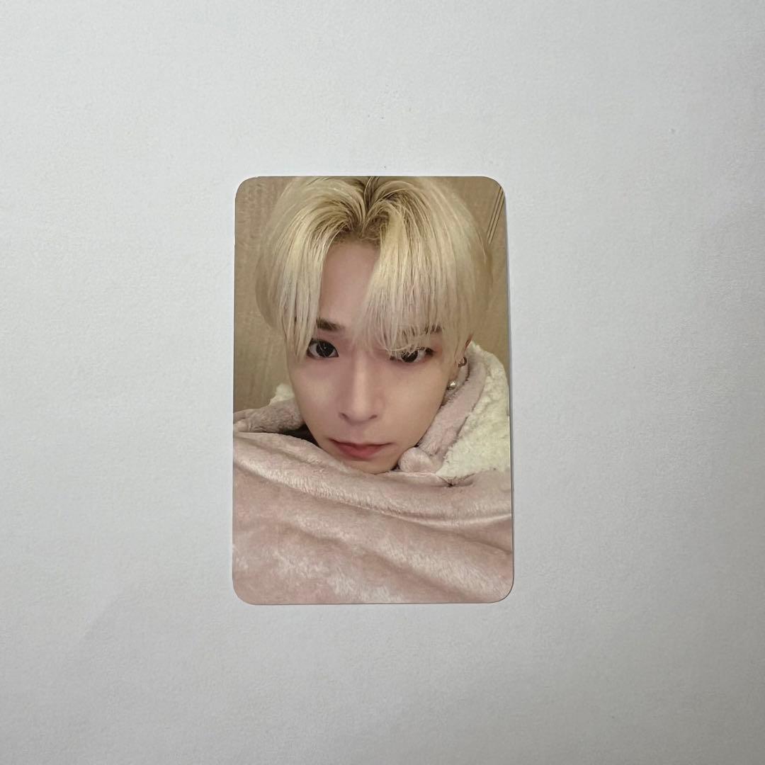 TREASURE シンガポール ktown4u 当選者特典　アサヒ　トレカ