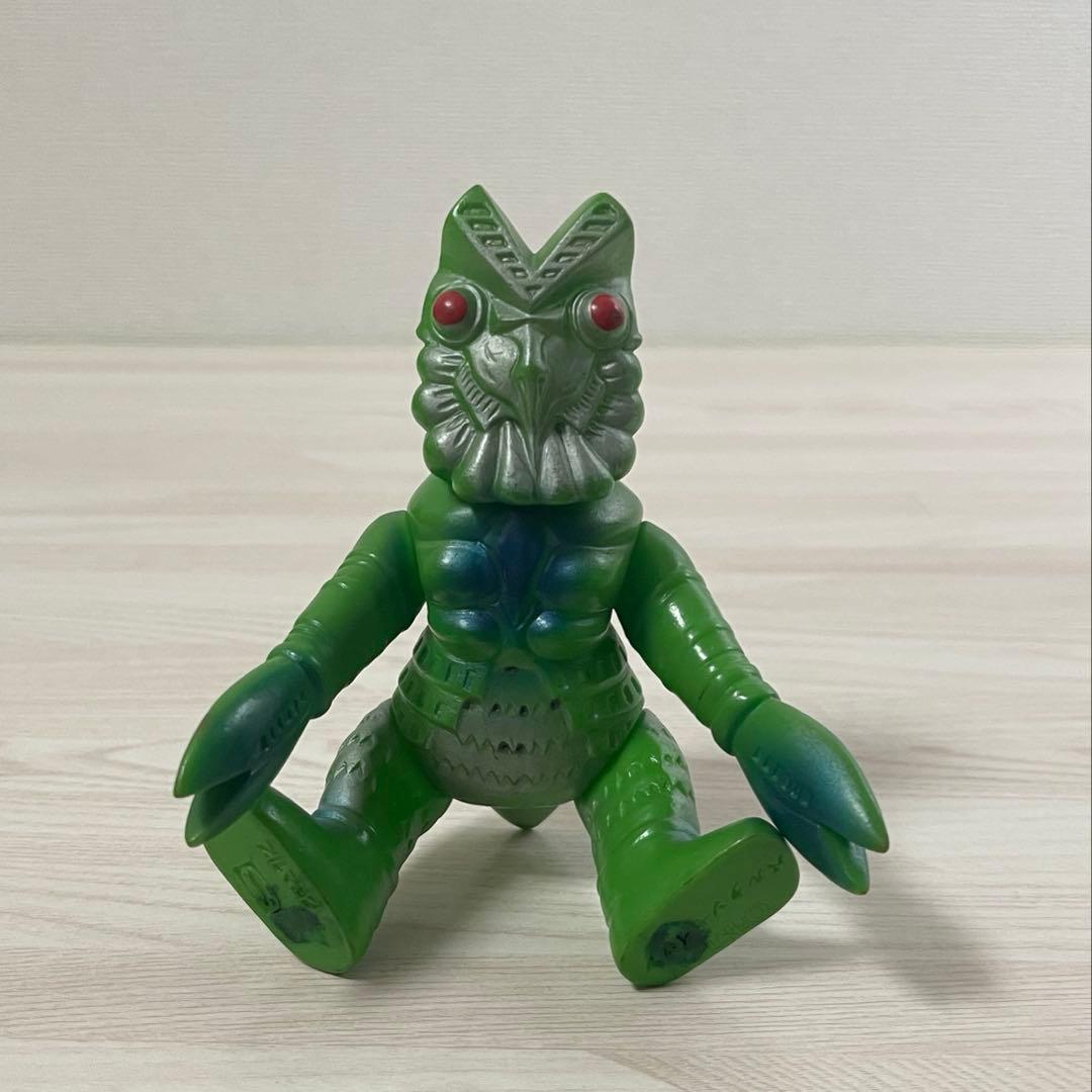 ウルトラマン ブルマァク バルタン星人 ソフビ ミドル