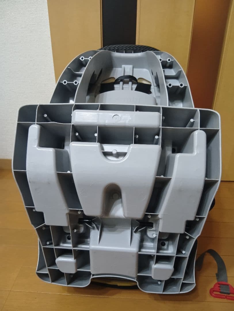 コンビ 　チャイルドジュニアシート　 ママロン　エッグショック CF