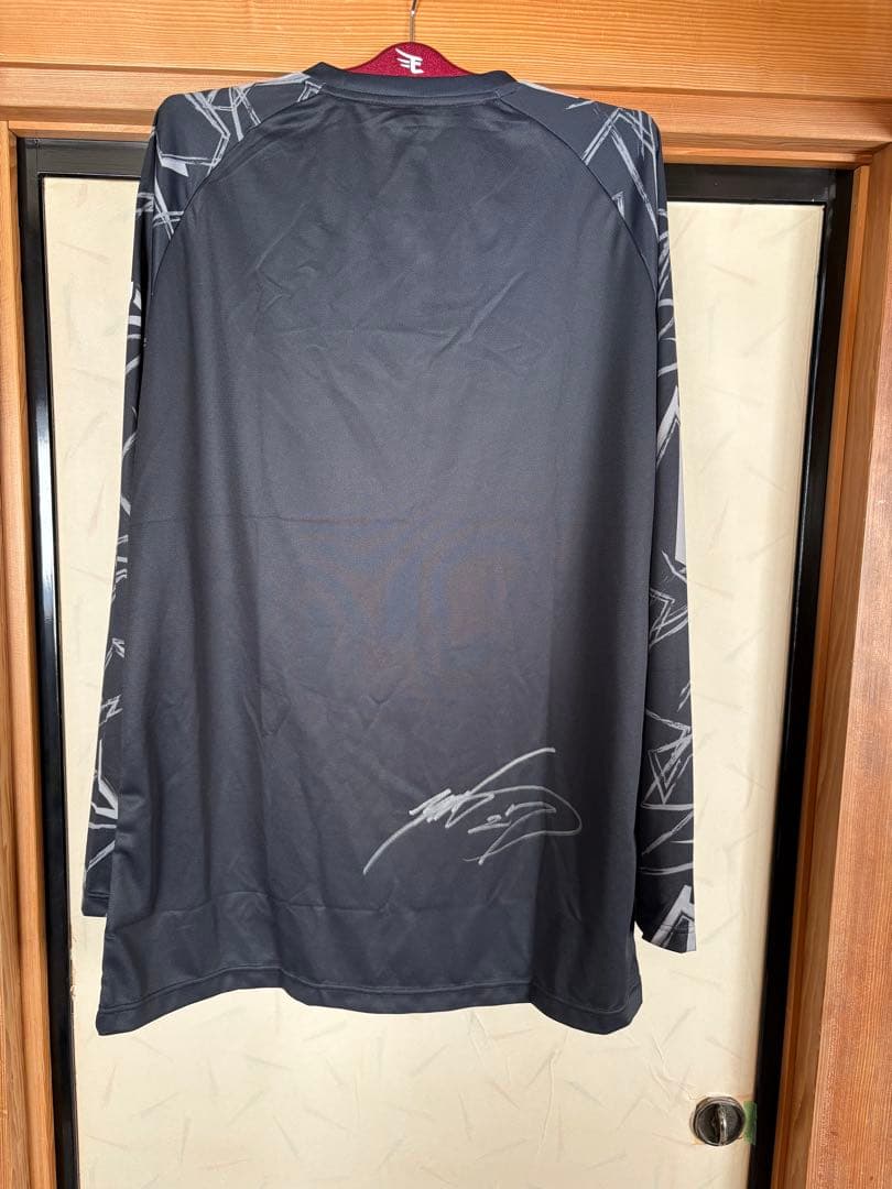 楽天イーグルス　岡島豪郎　実使用　プロモデルロングTシャツ 支給品　サイン入り