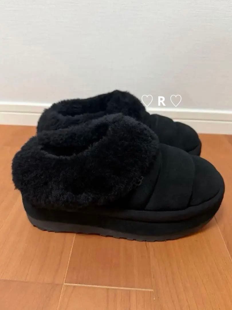 【最終】UGG アグ / Tazzlita 24