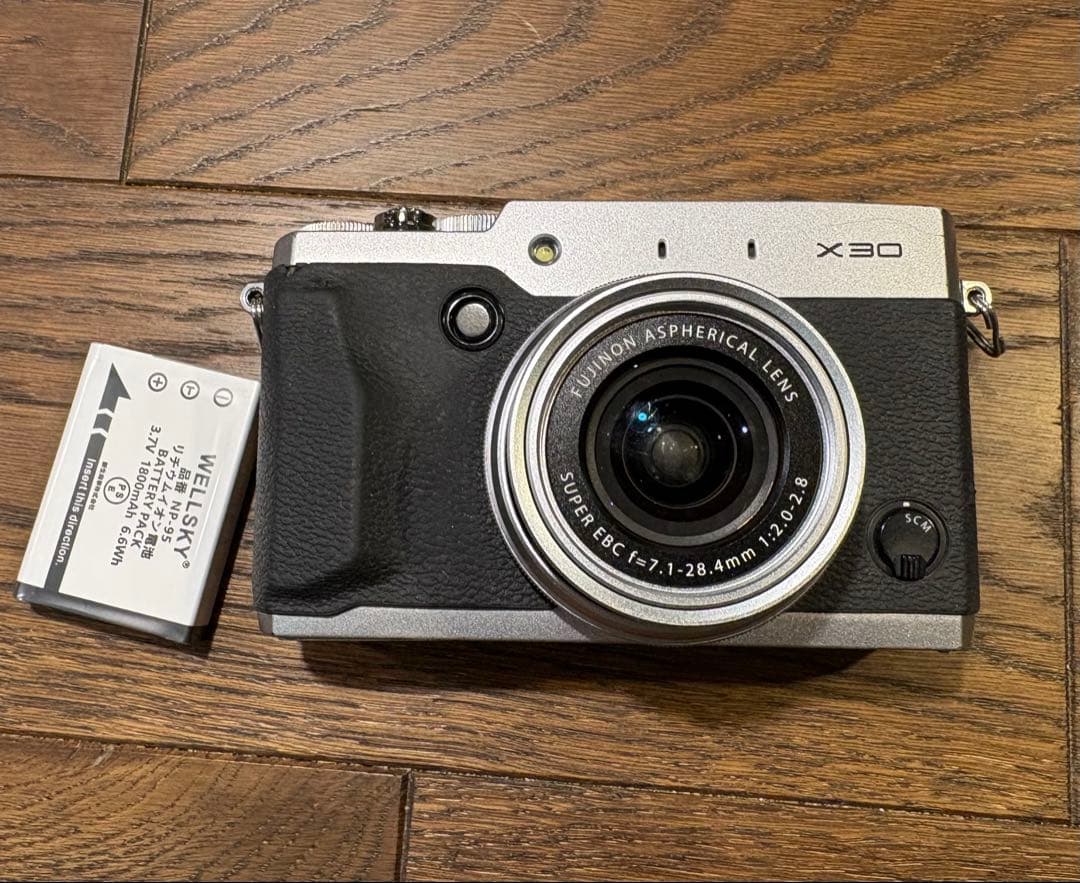 FUJIFILM X30 シルバー【ジャンク品】