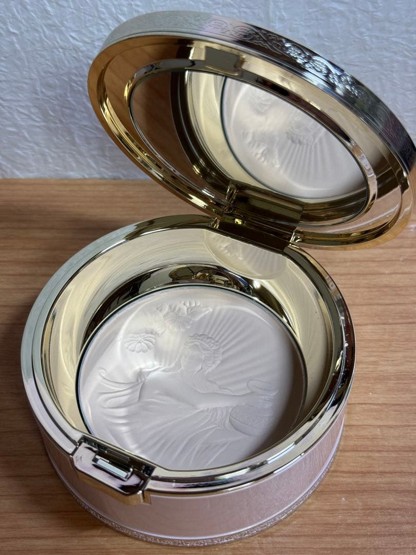 【お値引き不可！】ミラノコレクション フェースアップパウダー２０２６