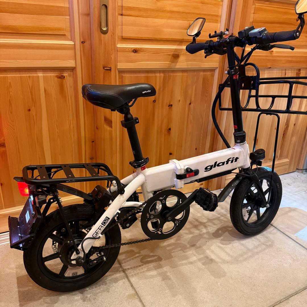 glafit GFR-02 ホワイト モビチェン付き