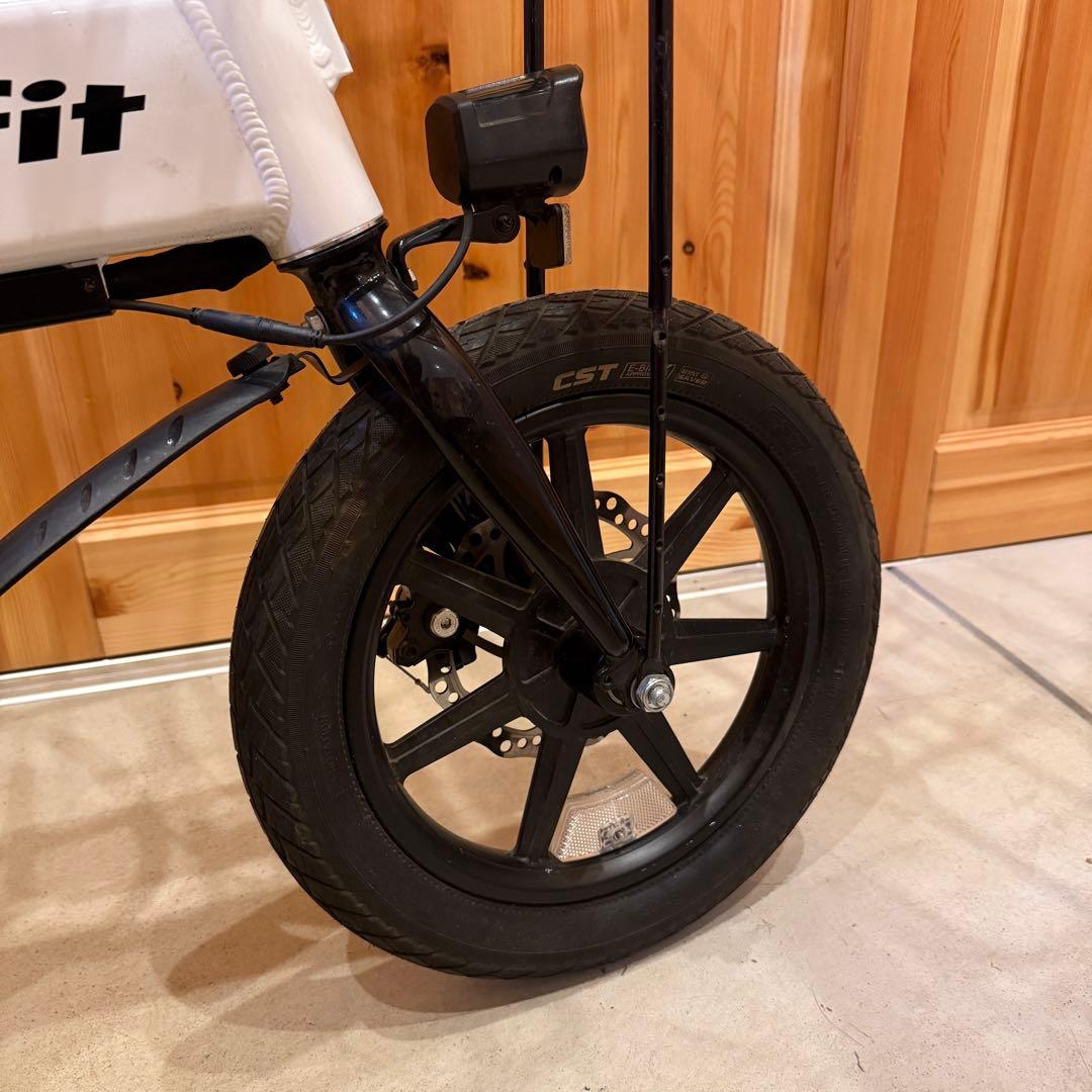 glafit GFR-02 ホワイト モビチェン付き