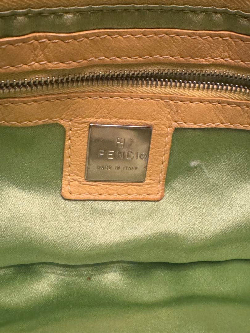 フェンディ　マンマバゲット　ズッキーノ　ショルダーバッグ