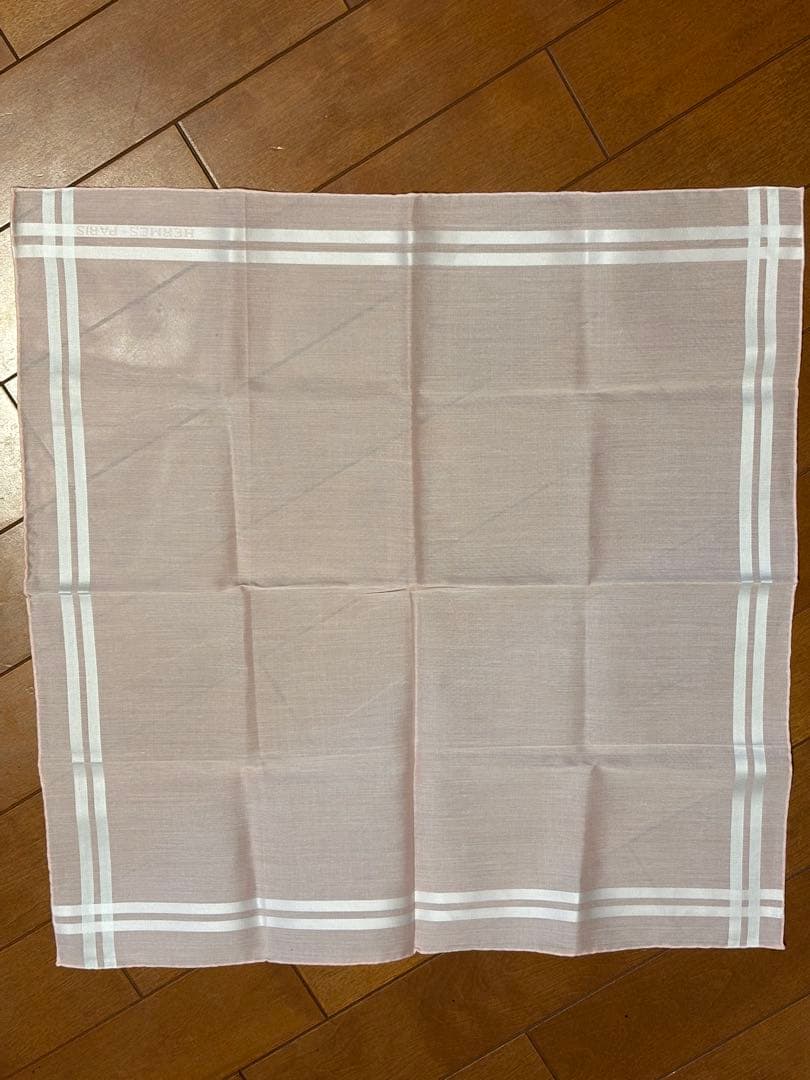 エルメス　HERMES ハンカチーフ 《エルメス・パリ》ピンク　未使用１枚