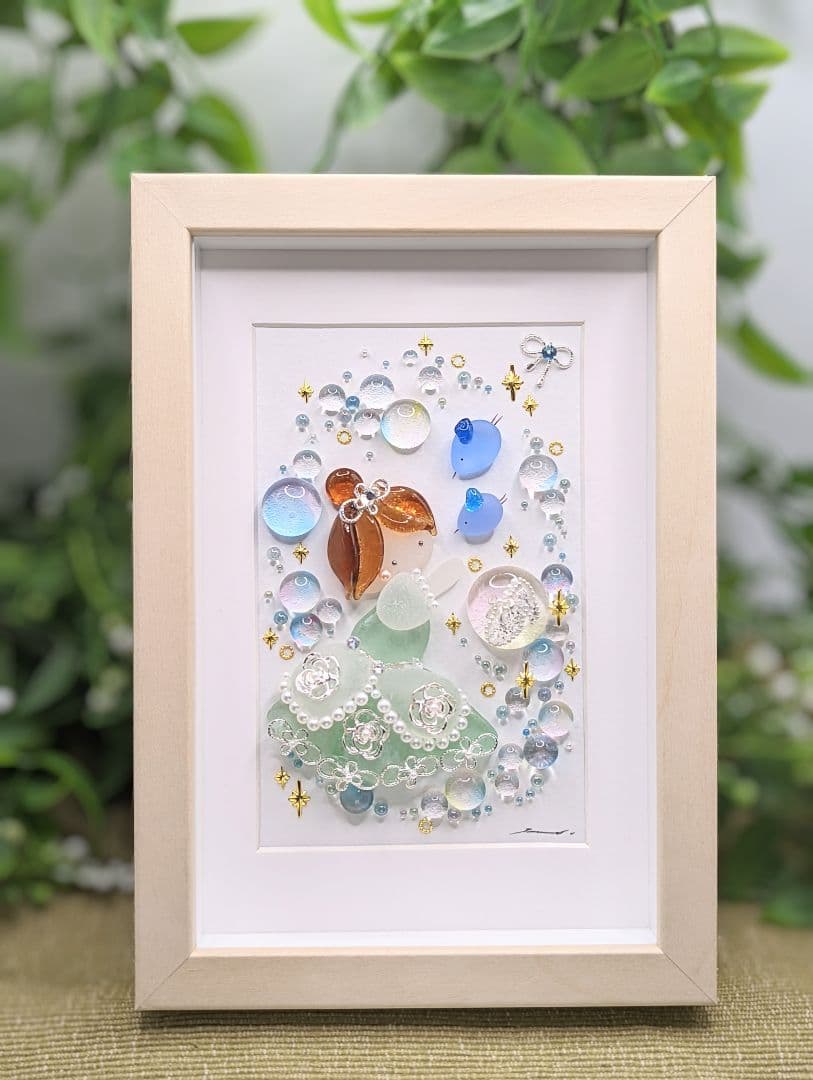 『Wearing a Glass Dreamed of…*』　シーグラスアート