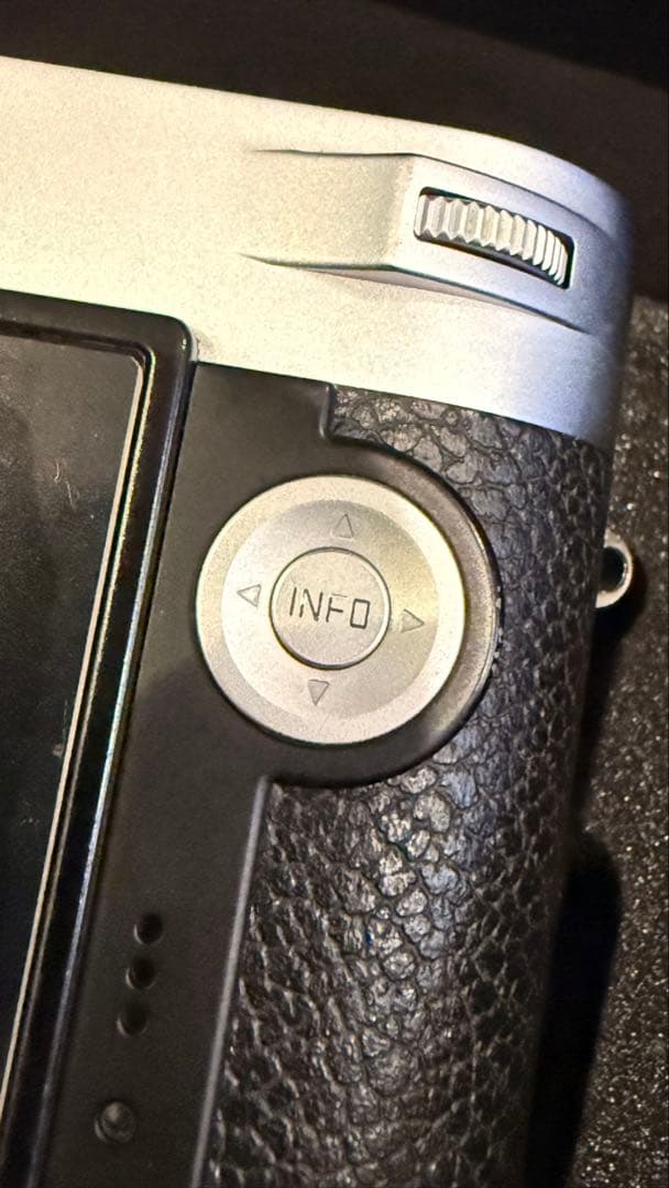 LEICA mp240 シルバー