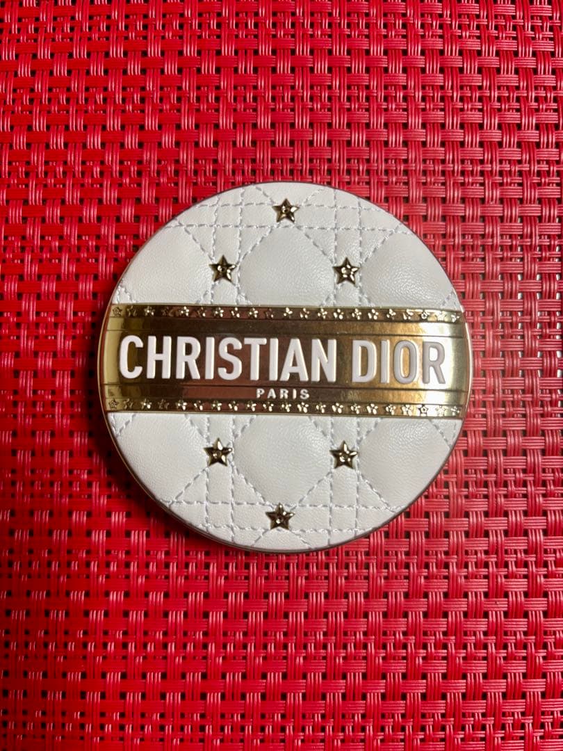 ディオールスキン フォーエヴァー グロウ ルミナイザー 001ディオールスター