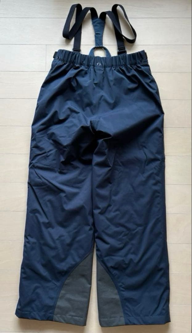 【美品】mont-bell 子供用スキーウェア上下セット（上140・下150）