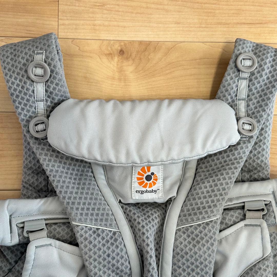 ergobaby OMNI breeze 抱っこひも　グレー