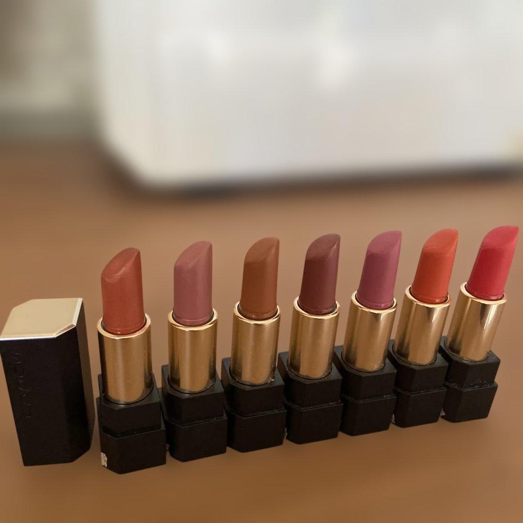 SUQQUシアーマットリップスティック