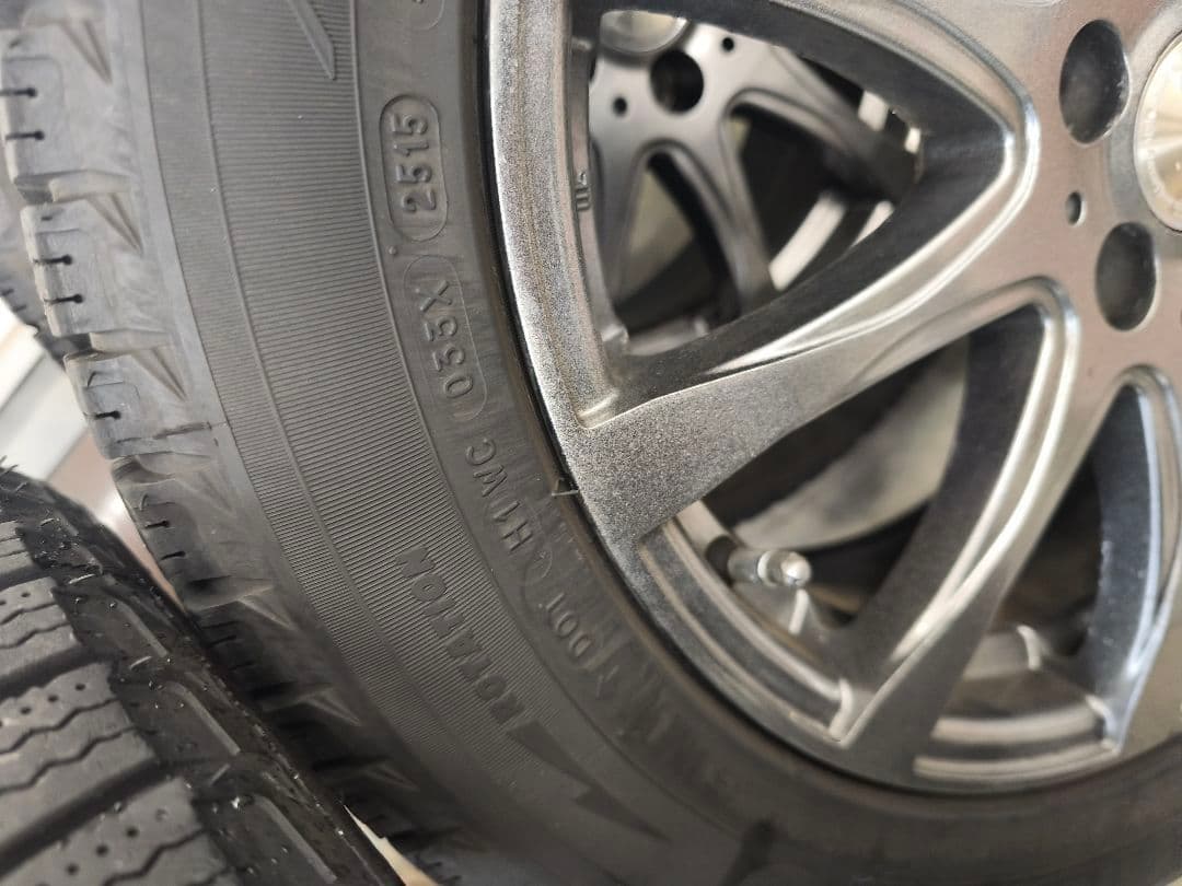 プリウススタッドレスホイールセット205/55R16