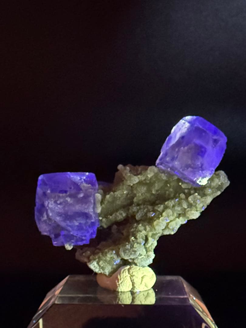 フローライト　ヤオガンシャン産　蛍石　鉱物標本　原石　天然石