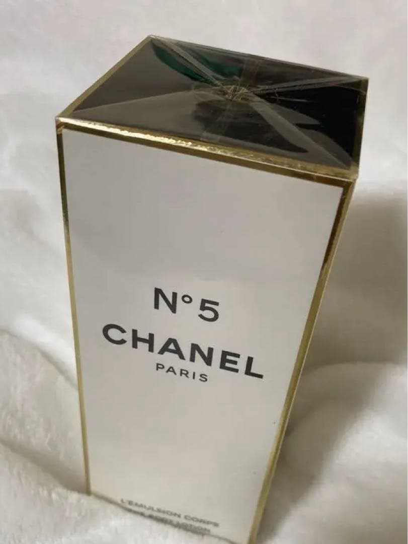 CHANEL N°5 BODY LOTION