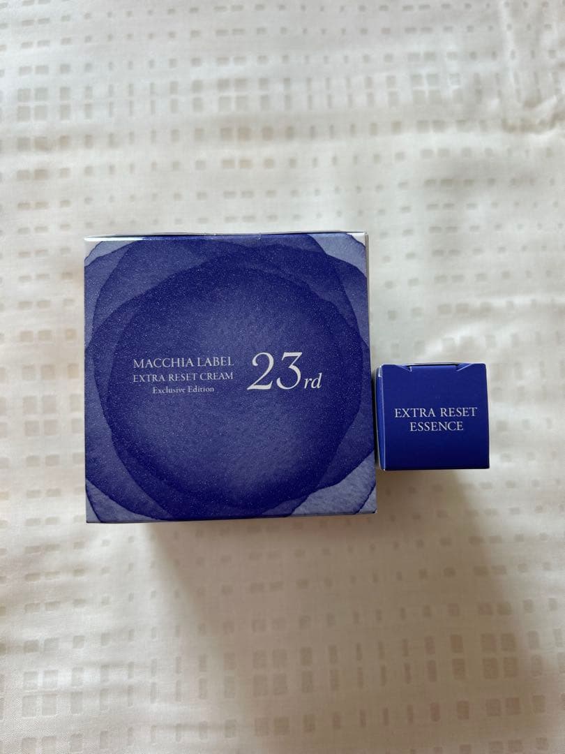マキアレイベル エクストラリセットクリーム&リセットエッセンス