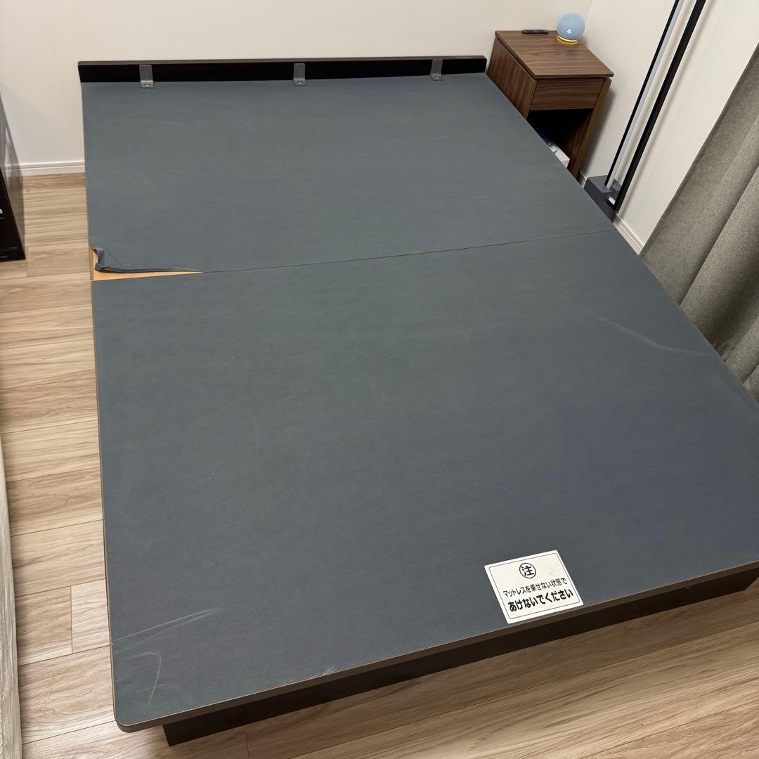 ニトリ 跳ね上げ(油圧式)収納付き ダブルベッド フレーム タテ 深型