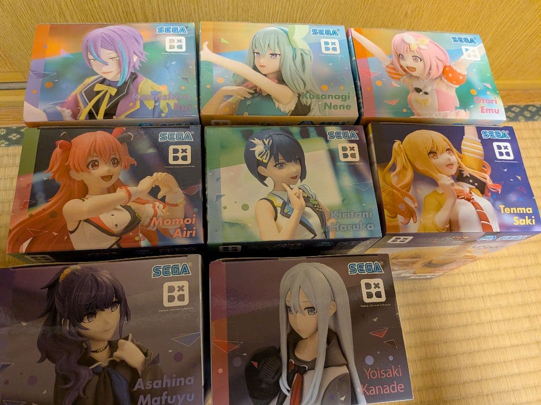 プロセカ　折り畳みボックスチェア―　フィギュア　　ニーゴ　ビビバス　ワンダショ他