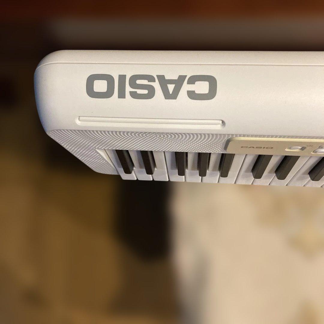 CASIO 光ナビゲーション　キーボード　LK325