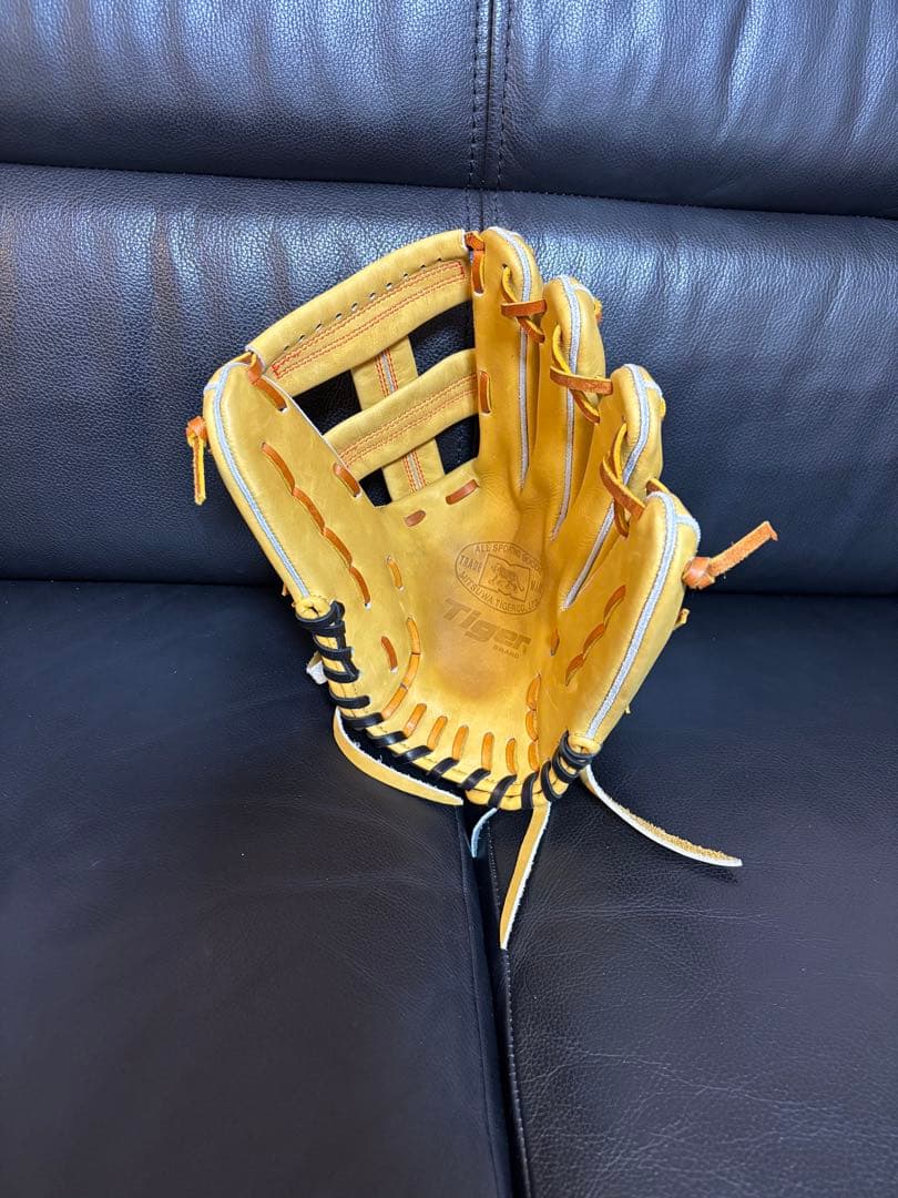 鰆*）様 美津和タイガー硬式内野手用グラブ