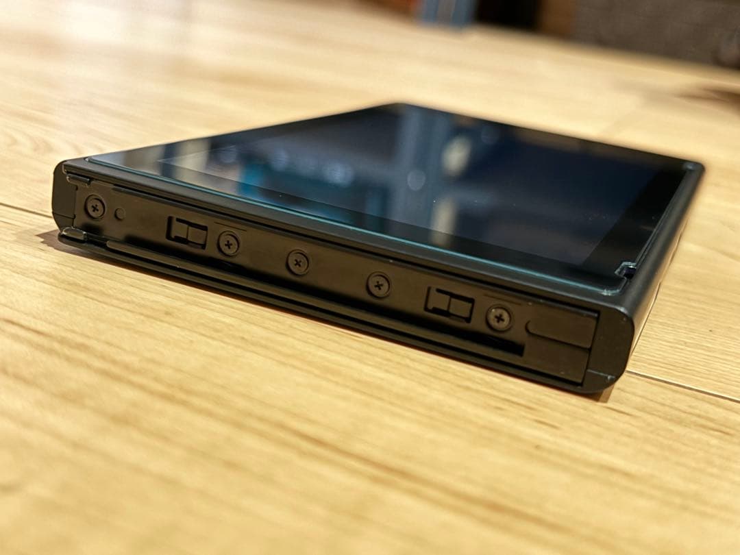 ニンテンドースイッチ Nintendo Switch ネオンレッド 美品