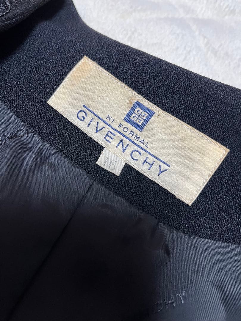 GIVENCHY ワンピーススーツ 16号