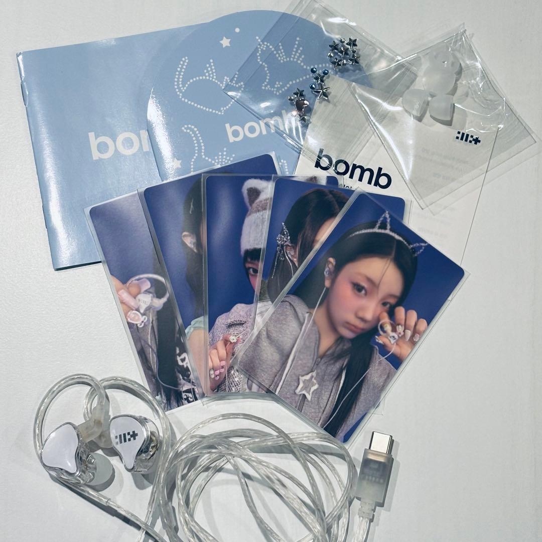 値下げ中　開封済　ILLIT bomb Merch イヤホン