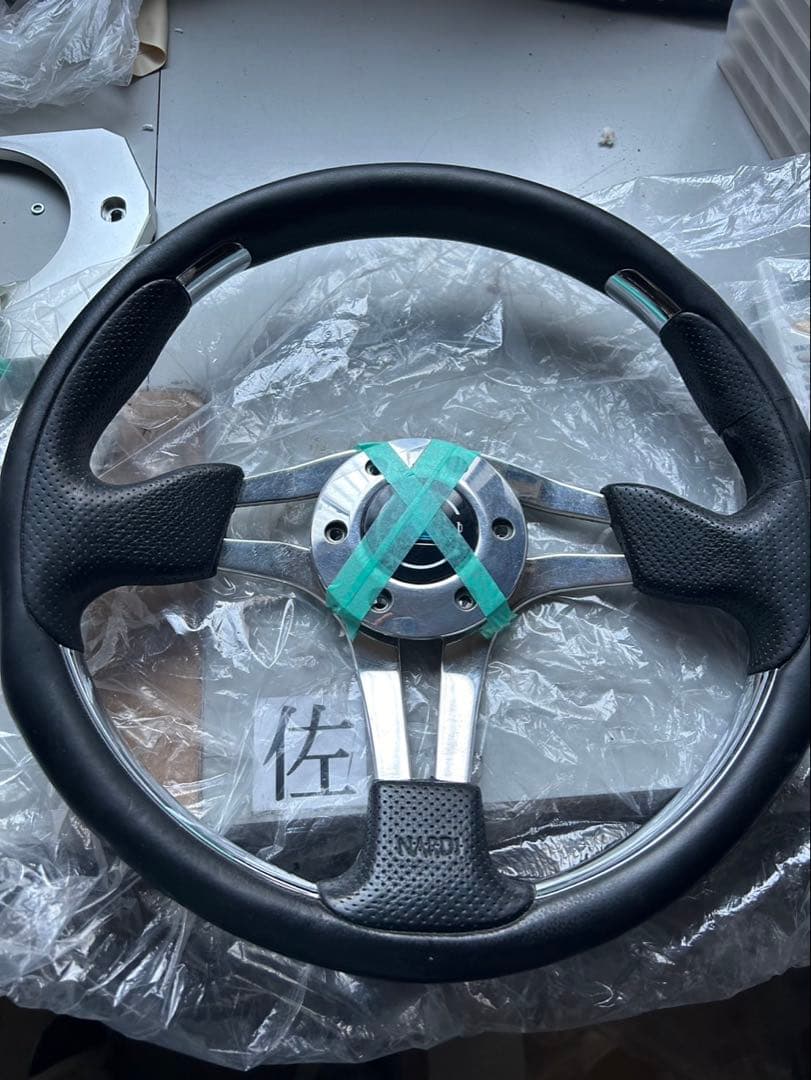 ハイエース　レーシングハンドル