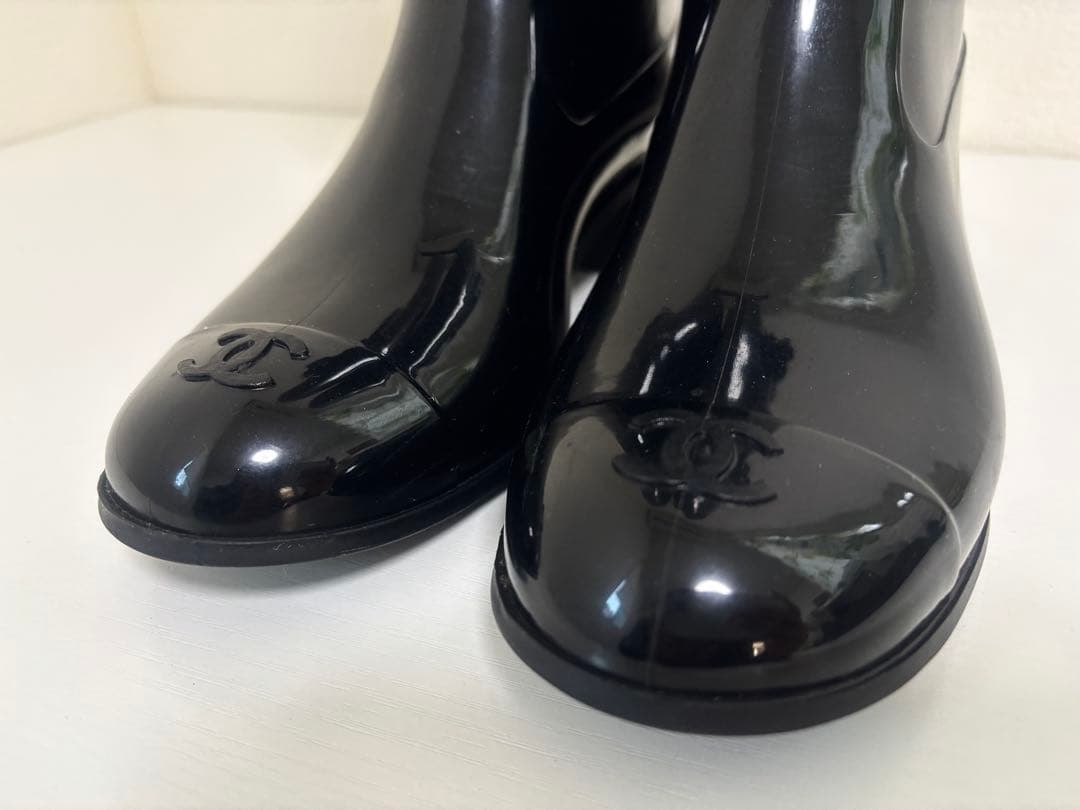 超美品 CHANEL シャネル カメリア ブラックラバー レインブーツ 36